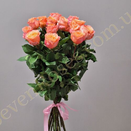 15 троянд Lady Margaret 80см